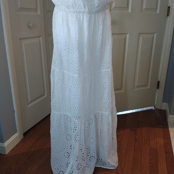 Michael Michael Kors White Eyelet Tiered Maxi Dress OX - Picture 6 of 15